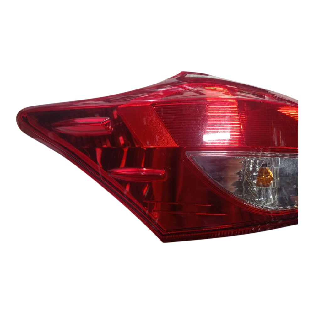 Lanterna Esquerda Toyota Yaris Hatch 2019 2
