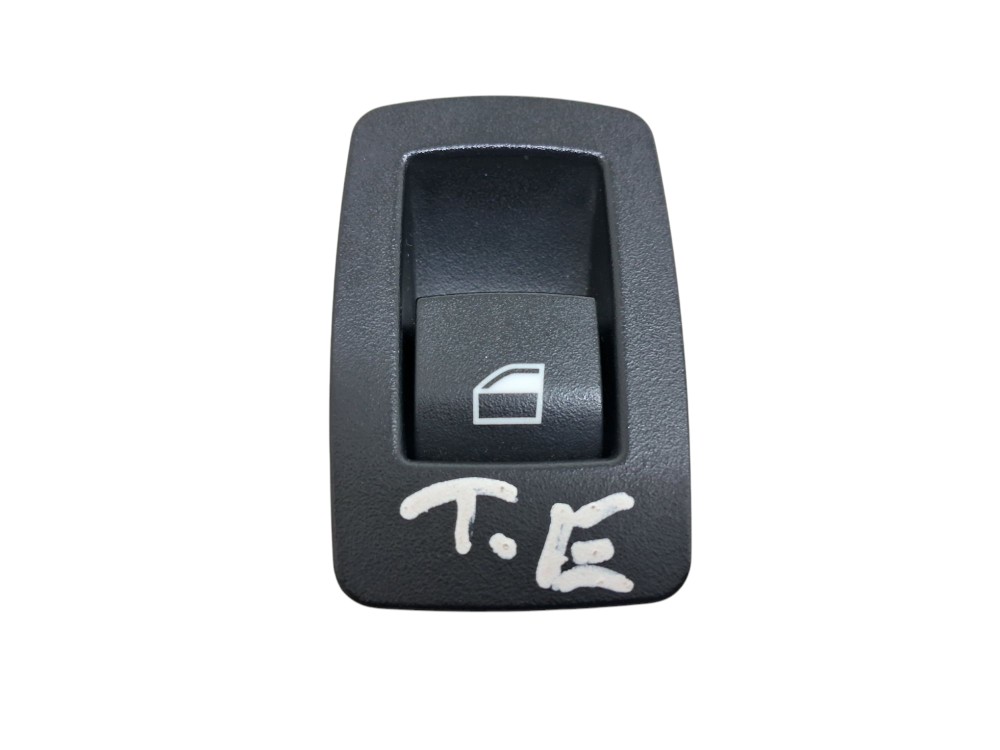 Botao Vidro Traseiro Esquerdo Bmw 116i 2014