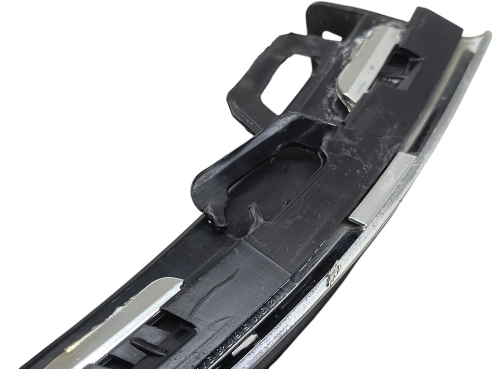 Acabamento Inf Esq Parachoque Diant Volkswagen Polo 2020 Preto 5