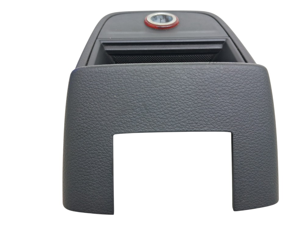 Moldura Tomada 12v Console Traseiro Audi A3 Sedan 2015 4