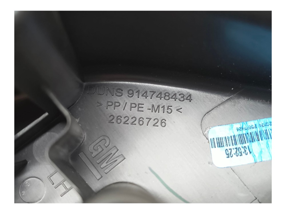 Acabamento Int Retrovisor Esquerdo Chevrolet Tracker 2024 5