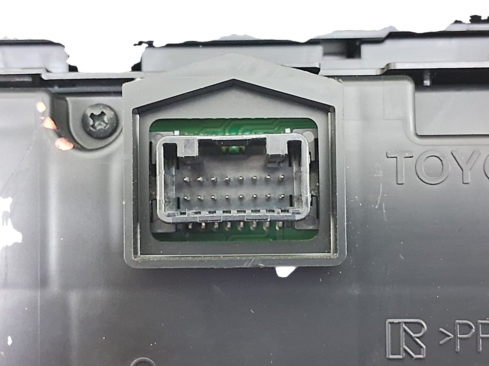 Moldura Console Controle Ar Toyota Yaris Sedan 2018 7