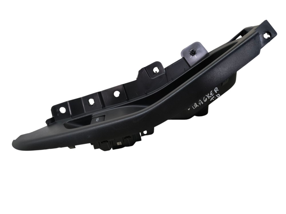 Botao Vidro Traseiro Direito Chevrolet Tracker Midnight 2024 2