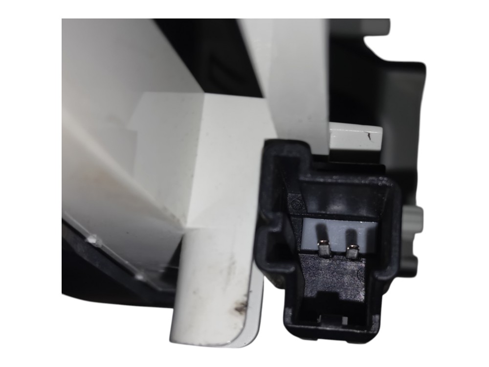 MOLDURA TRAMBULADOR CHEVROLET TRACKER LT 1.0 AUT 2025 8