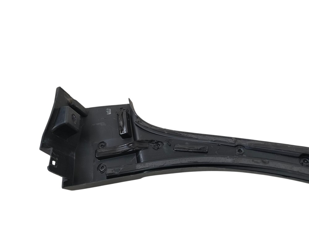 Aplique Lateral Traseiro Direito Volkswagen Nivus 1.0 2021 – Preto 4