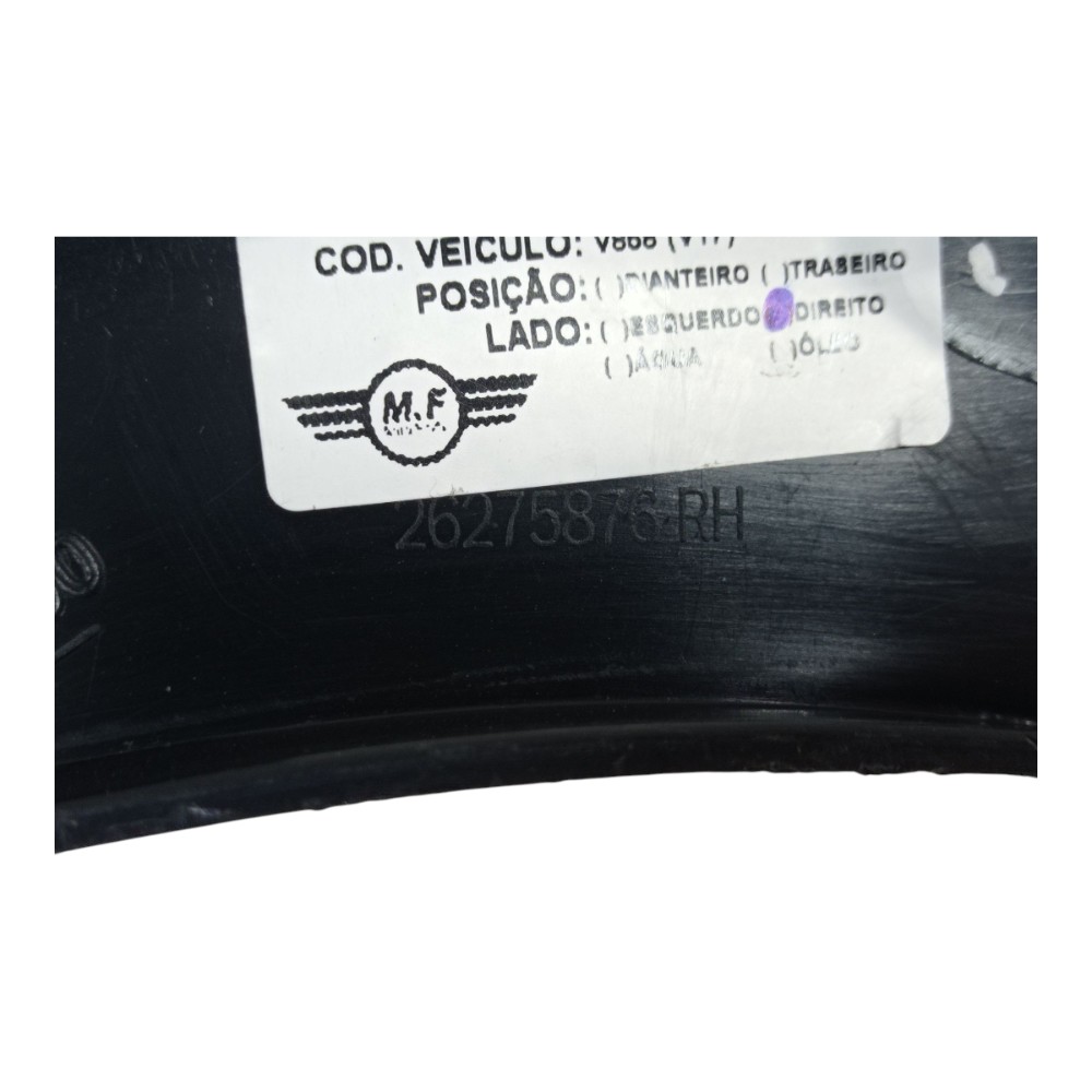 Aplique Lateral Traseiro Direito Chevrolet Tracker Lt 2025 6