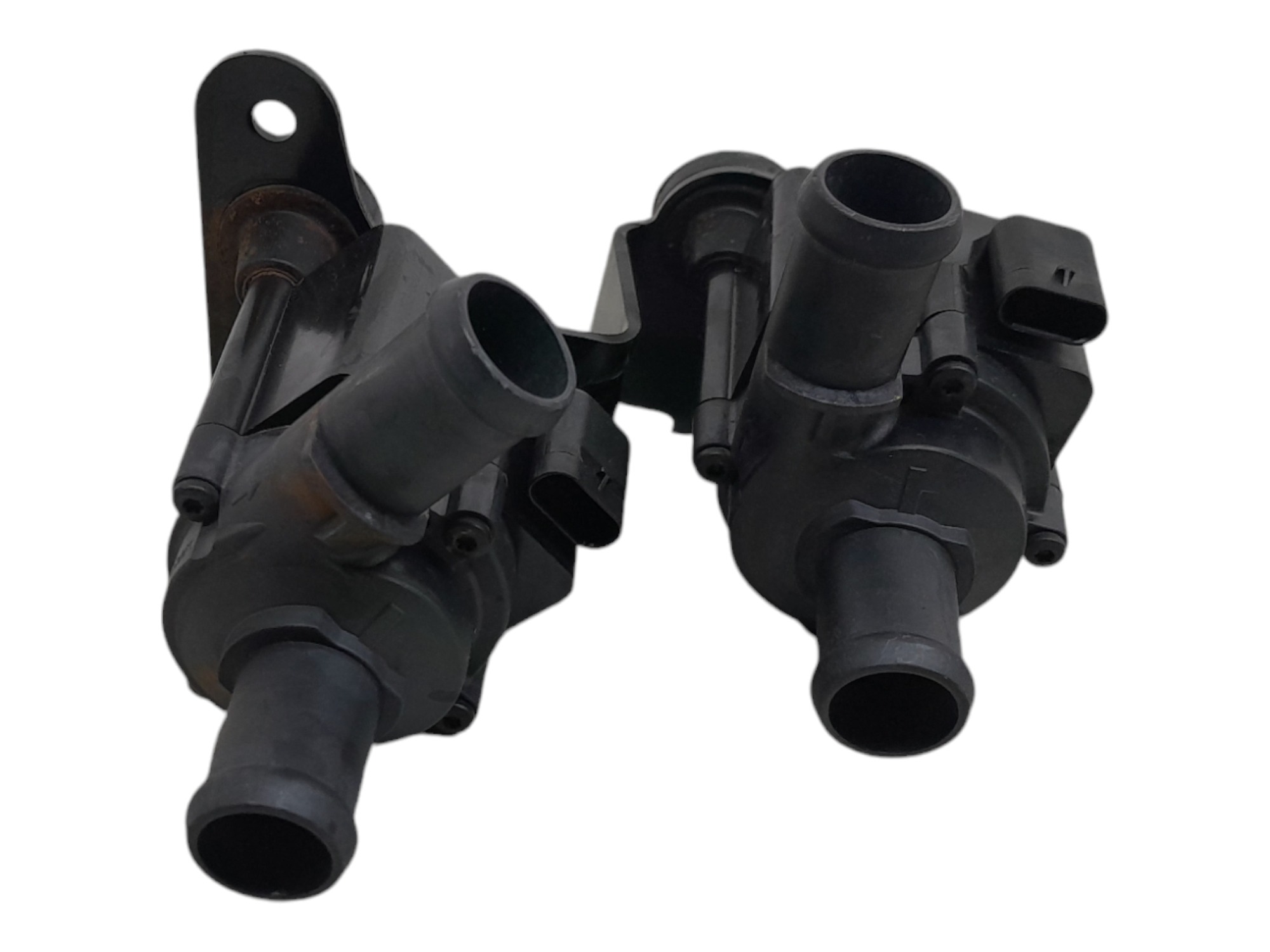 Par Bomba Agua Auxiliar Audi A5 2018 1