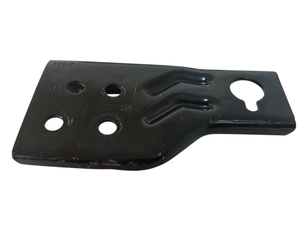 Suporte Inferior Radiador Direito Fiat Strada 1.3 Aut 2024 4