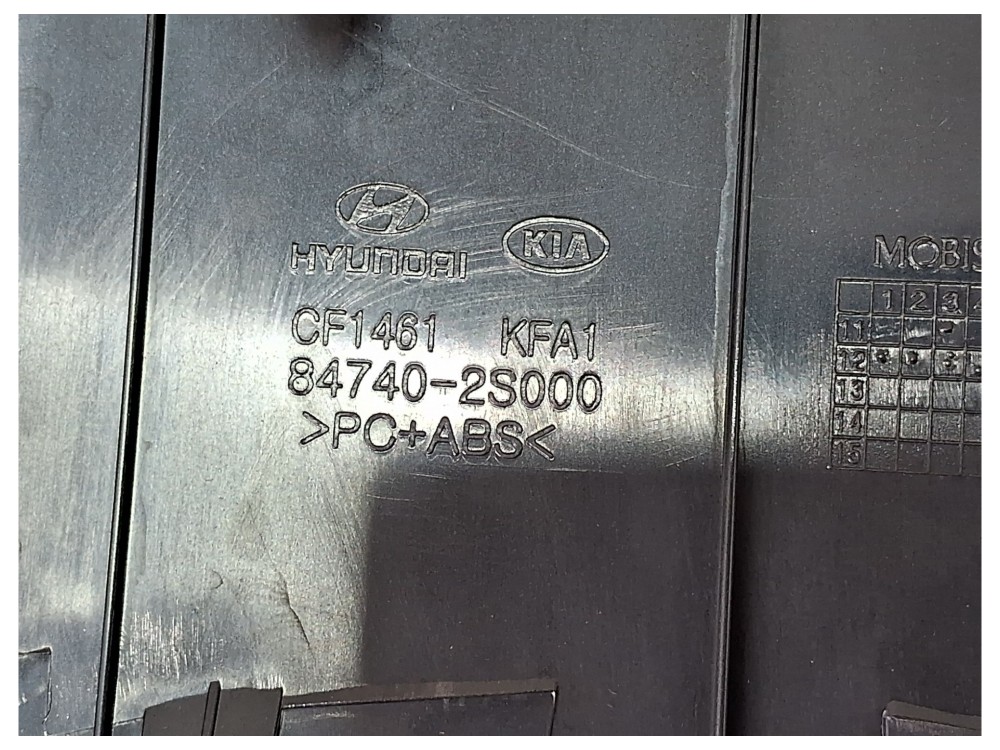 Acabamento Painel Superior Multimidia Hyundai Ix35 2013 Preto 6