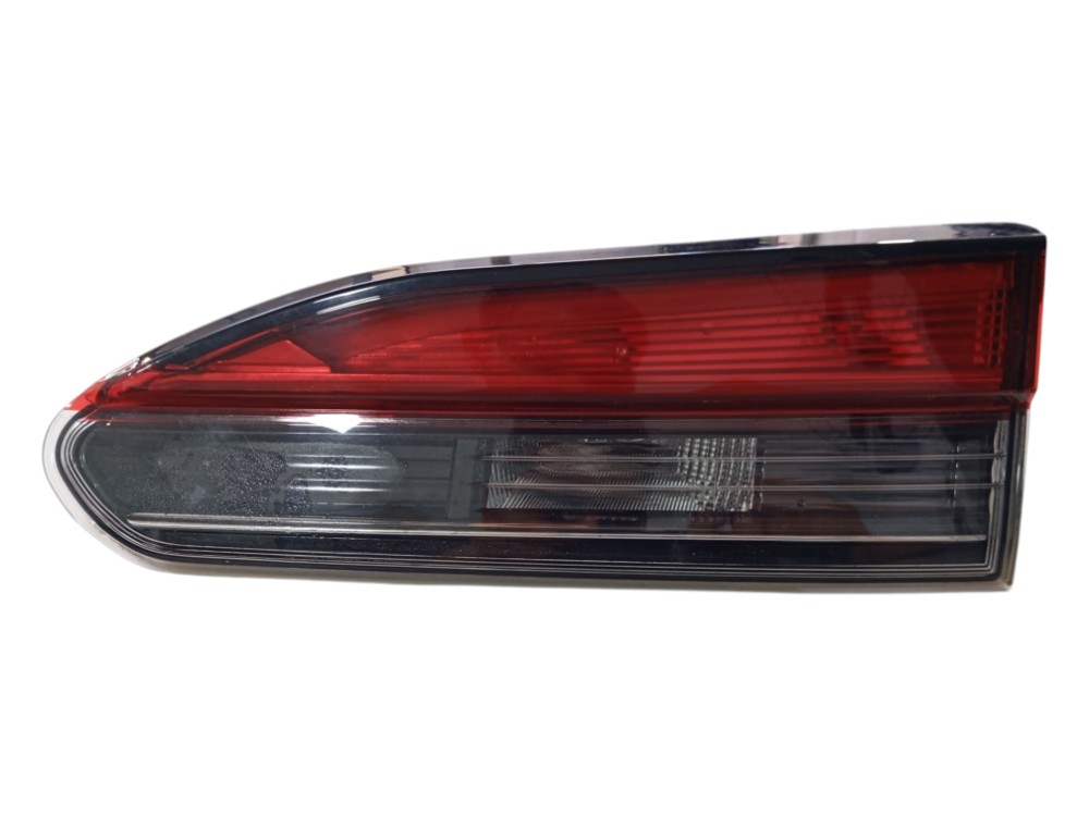 LANTERNA TAMPA DIREITA TOYOTA COROLLA CROSS 1.8 AUT 2024 2