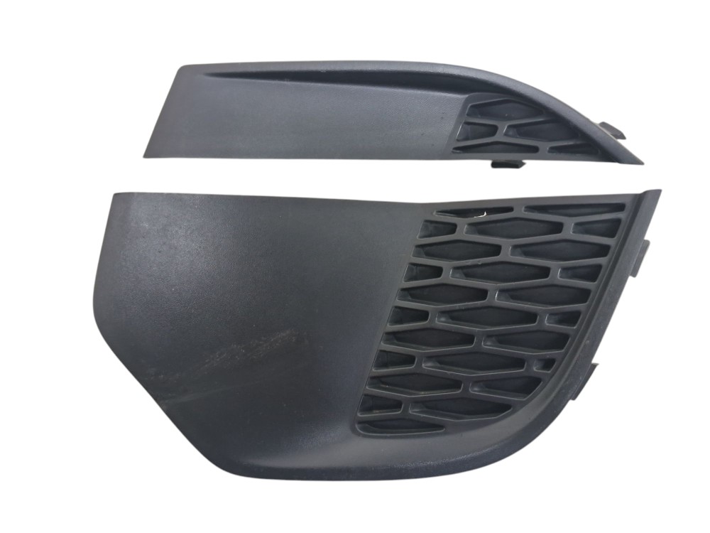 Acabamento Farol Milha Esq Land Rover Discovery Sport 2017 – Preto 1