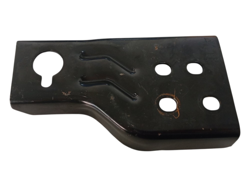 Suporte Inferior Radiador Esquerdo Fiat Strada 1.3 Aut 2024 2
