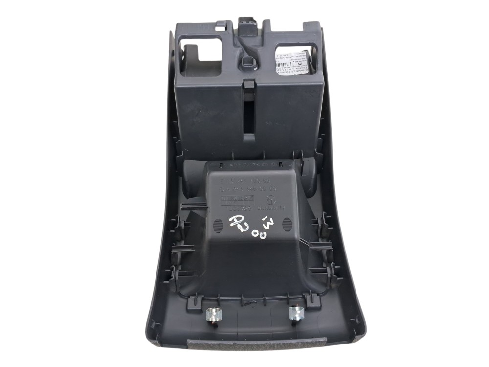 Acabamento Traseiro Console Central Mercedes A200 2014 6