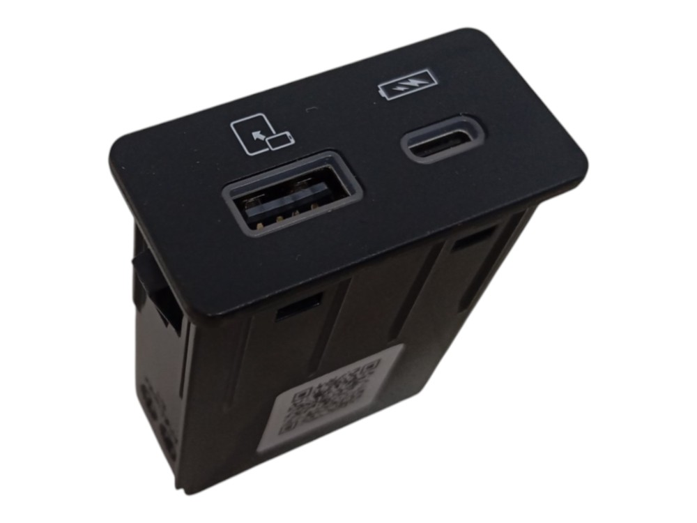 Entrada Usb Chery Tiggo 8 Pro Tgdi 1.6 Turbo 2025 3