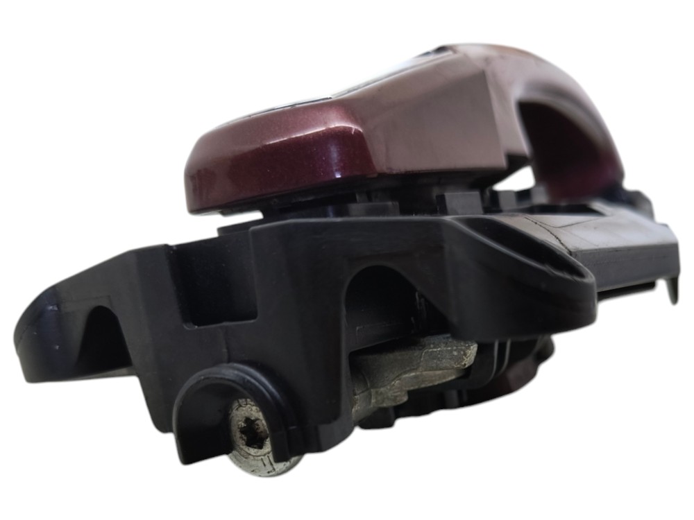 Maçaneta Externa Porta Tras Direita Chevrolet Tracker 2015 Vermelho E Cromado Traseira 5