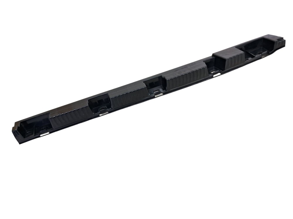 Guia Suporte Traseiro Direito Spoiler Lateral Bmw X1 2012 2
