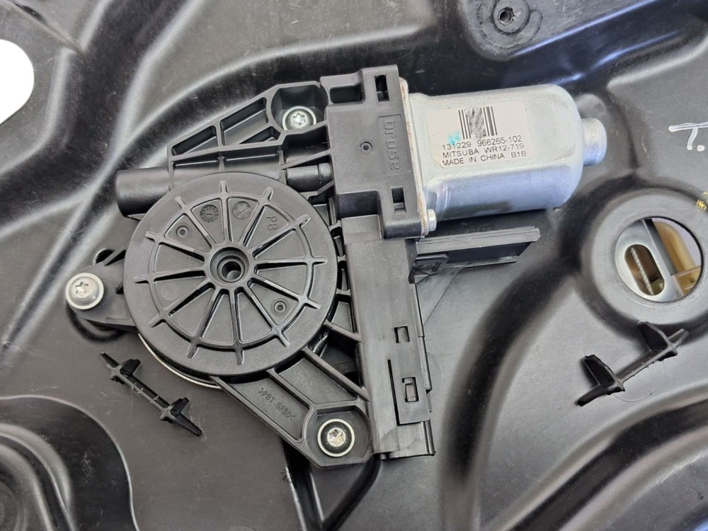Maquina Vidro Traseiro Esquerdo Volvo Xc60 Top T6 2014 3