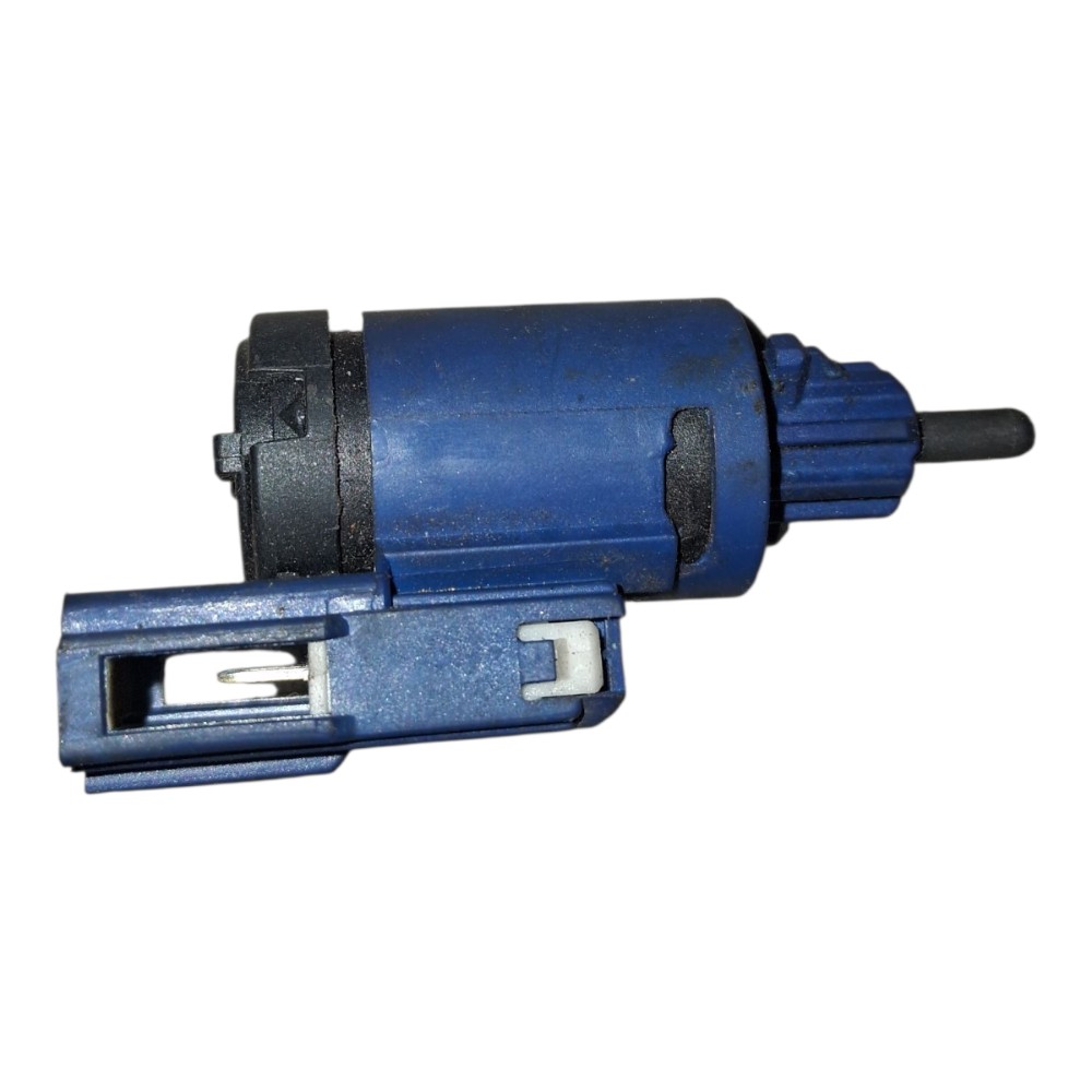 Sensor Interruptor Pedal Embreagem Vw Polo Sedan 1.6 2008