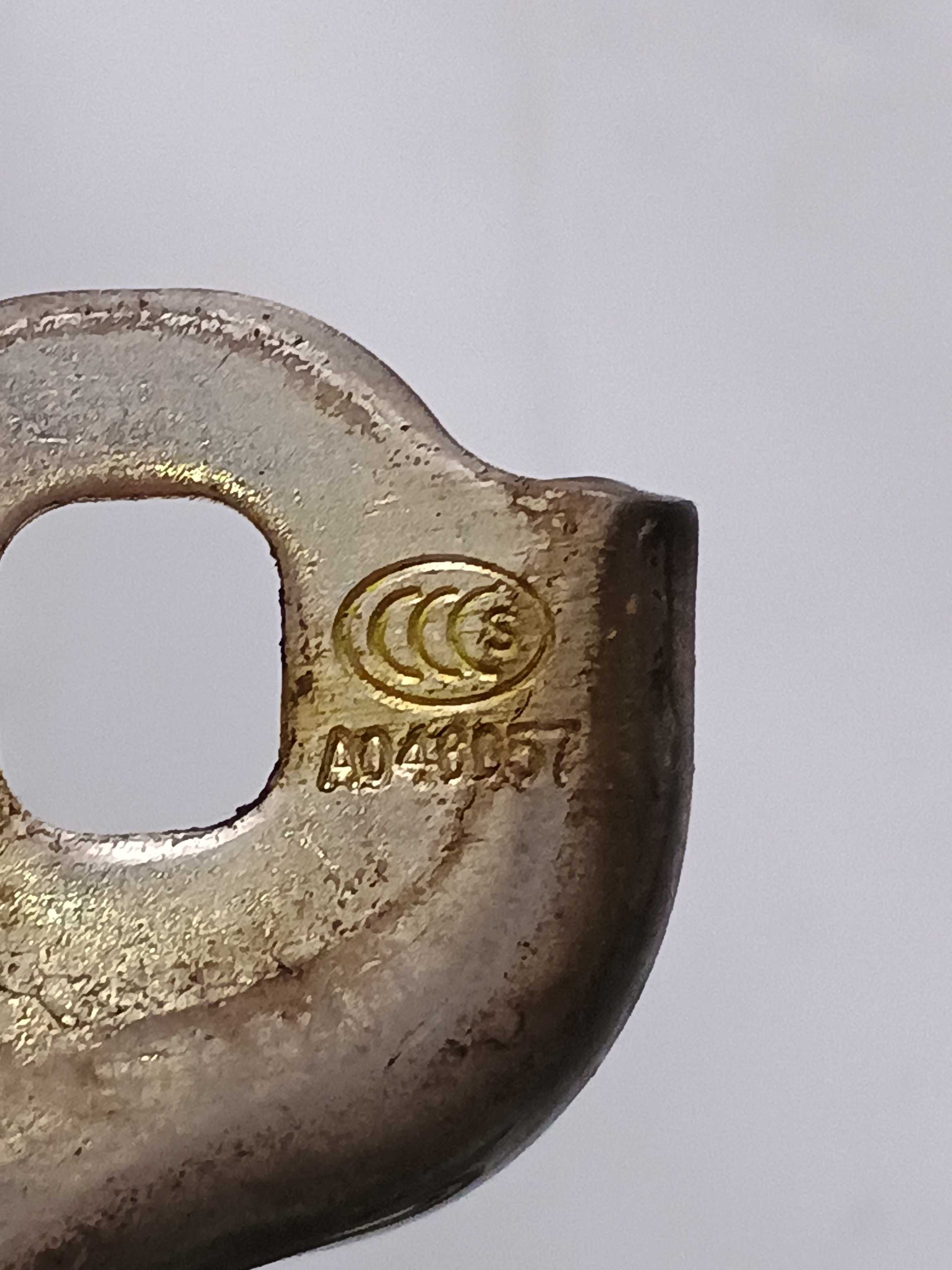 Dobradiça Inferior Porta Traseira Direita Gm Onix 1.0 2016 3