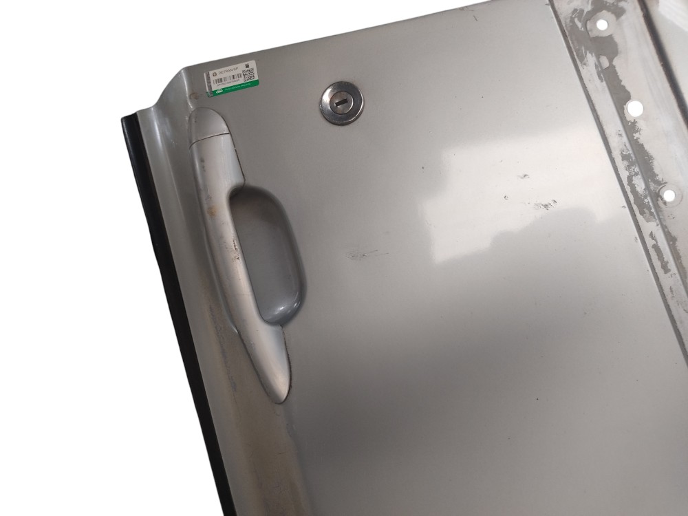 Porta Dianteira Esquerda Fiat Stilo 2005 Com Detalhes 2