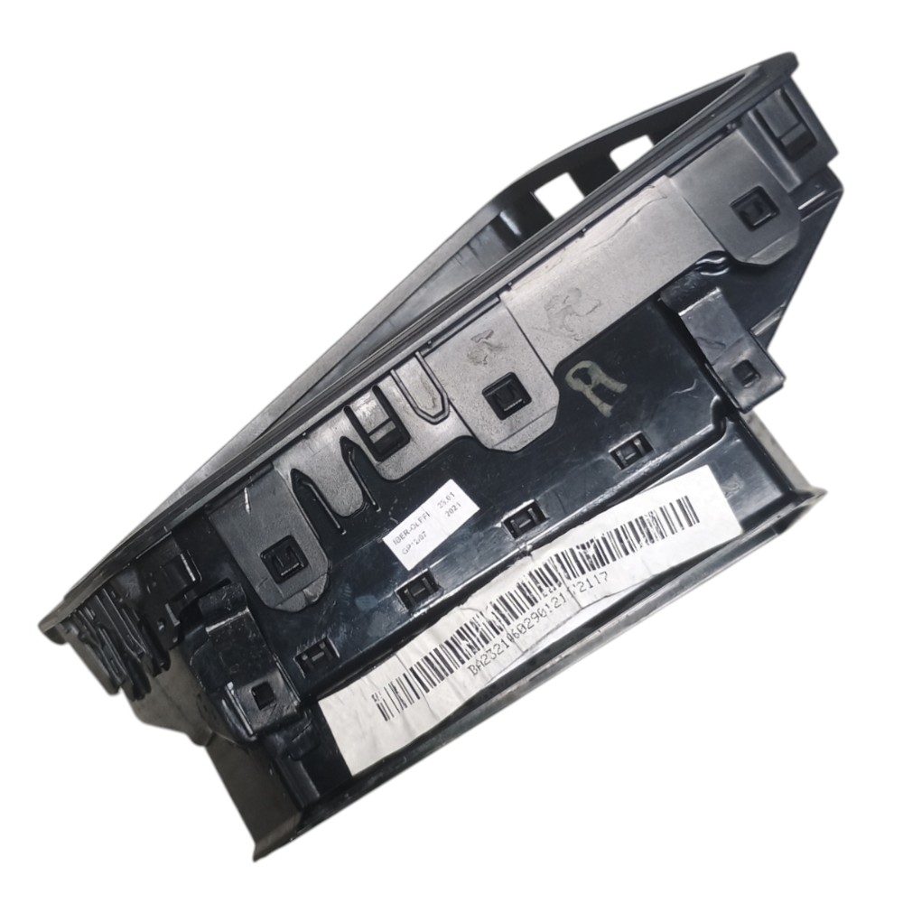 Difusor Ar Direito Vw Voyage 1.6 2022 5u0819704 2
