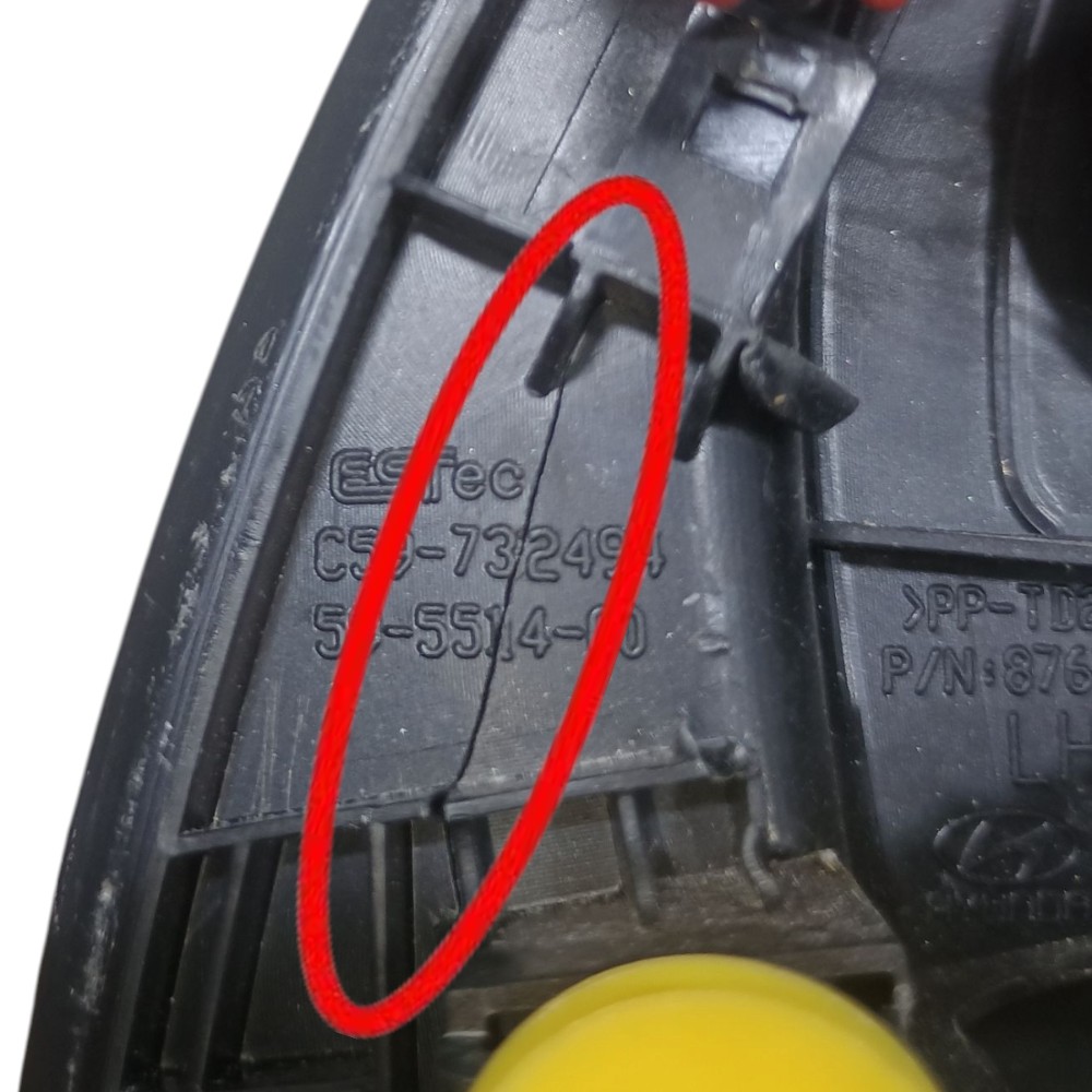 Moldura Interna Retrovisor L.e Hyundai Hb20 2018 *detalhes 6