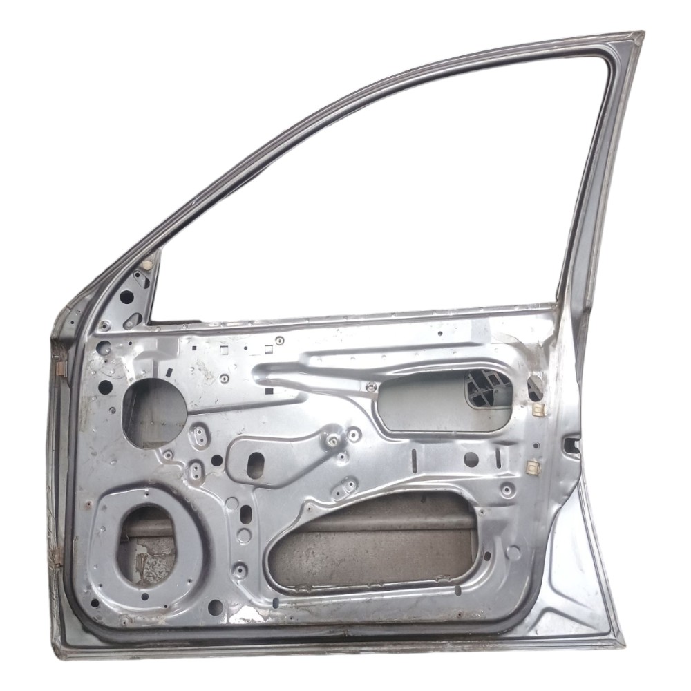 Porta Dianteira Direita Gm Corsa 1995 À 2000 *detalhes  Dianteira Direita 2