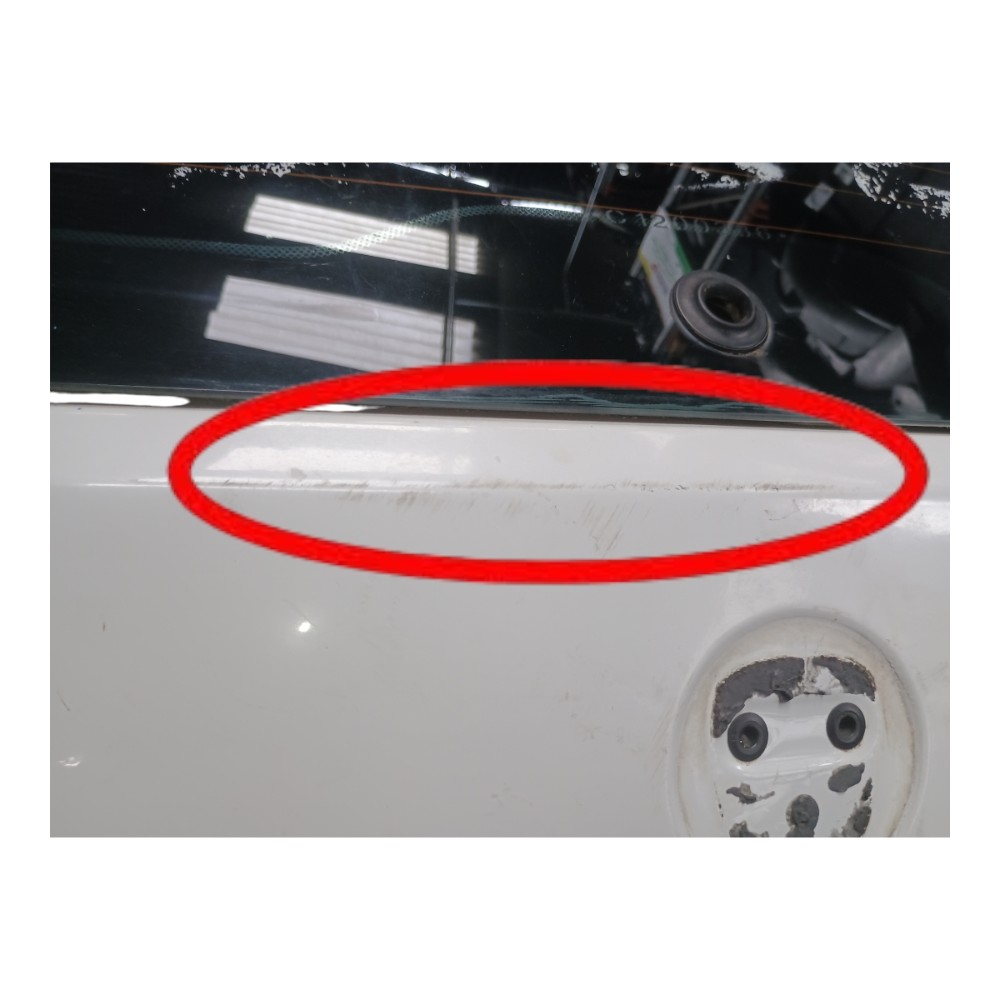 Tampa Traseira Fiat Punto 2012 *detalhes 8