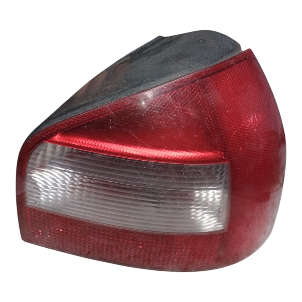 Lanterna Traseira Direita Audi A3 2000 À 2005 8l0945096b 2