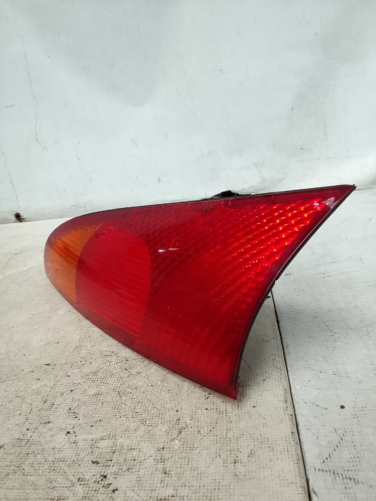Lanterna Traseira Esquerda Ford Focus 2001 1.8 16v 1