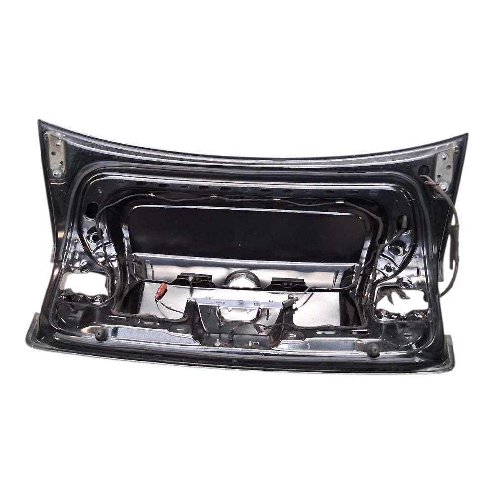 Tampa Traseira Vw Polo Sedan 1.6 2008 *detalhes  Preto 3