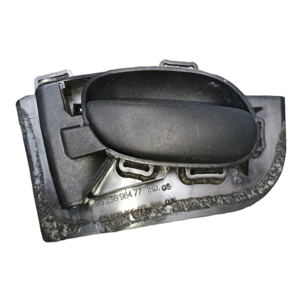 Maçaneta Interna Lado Esquerdo Peugeot 206 207 1998 A 2015 Preto/prata Traseira