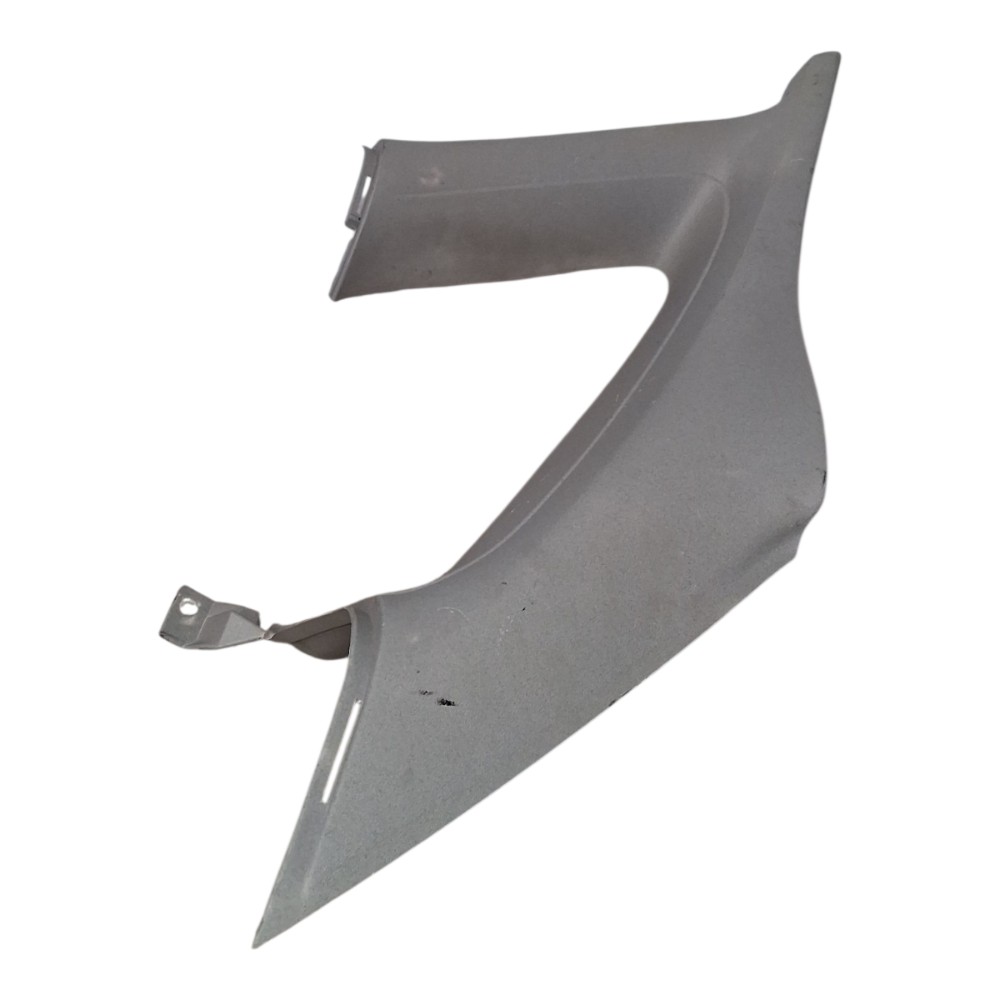 Moldura Coluna Traseira Direita Ford Focus 2001 98aba31010 3