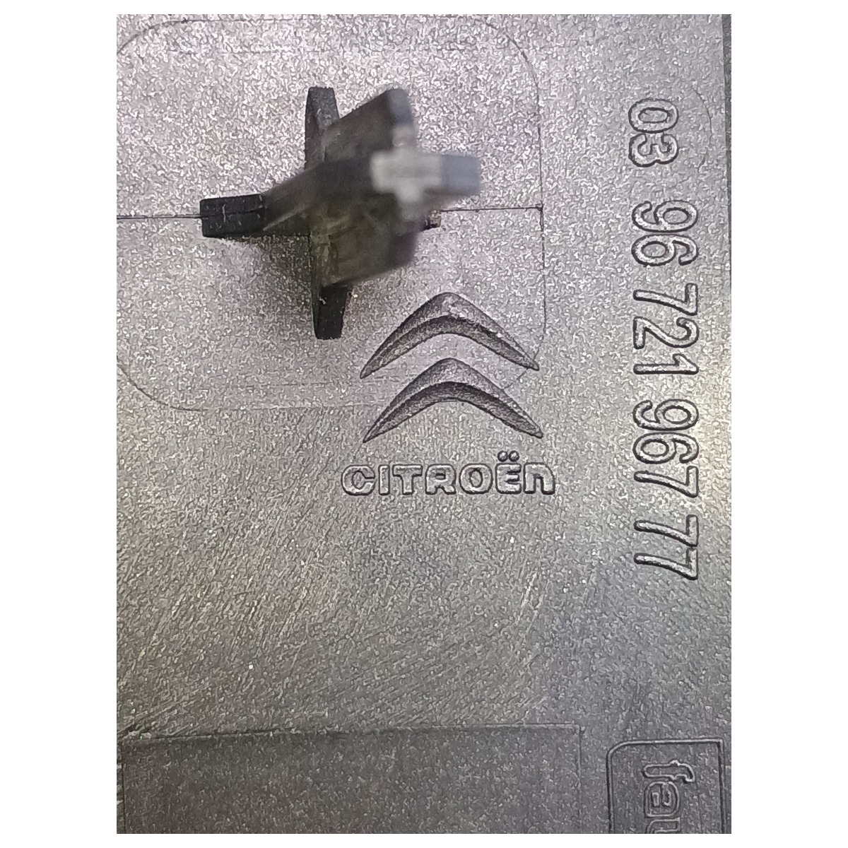 Acabamento Painel Citroen C3 Picasso 2013 9672196777 Cinza A1 4