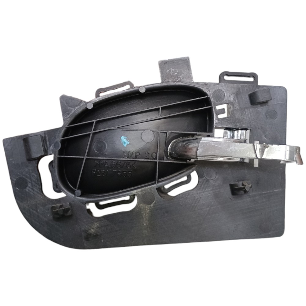 Maçaneta Interna Porta Dianteira Esquerda Peugeot 207 2010 Prata 4
