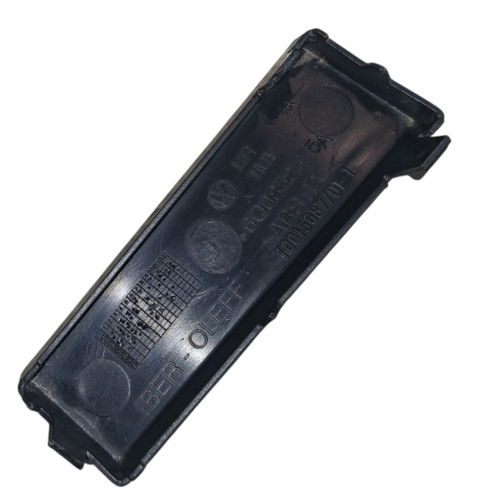 Tampa Inferior Esquerda Painel Vw Polo Sedan 2008 6q0858575a Preto 2