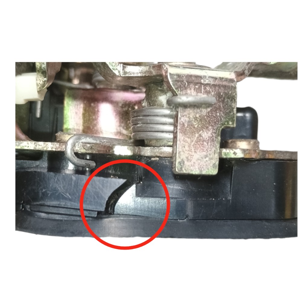 Fechadura Manual Porta Tras Esq Gm Corsa 1998 *detalhes 7
