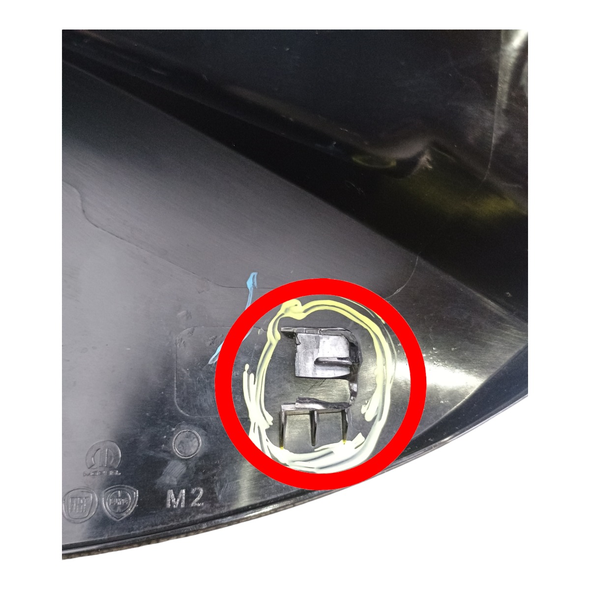 Acabamento Lanterna Esquerda Fiat Mobi Like 2018 C/detalhe 5