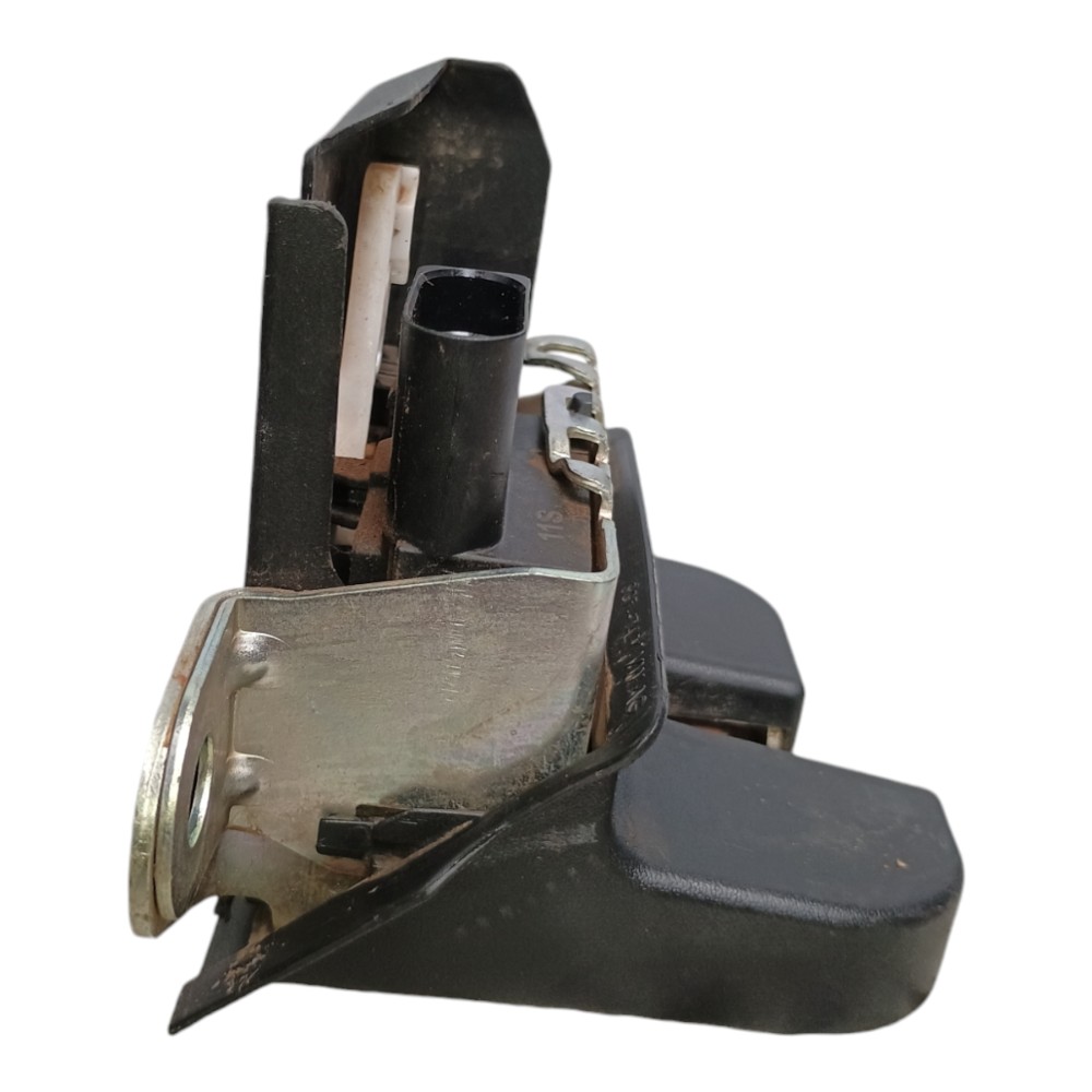Fechadura Tampa Traseira Vw Tcross Tsi 2022 2g6827505b 2