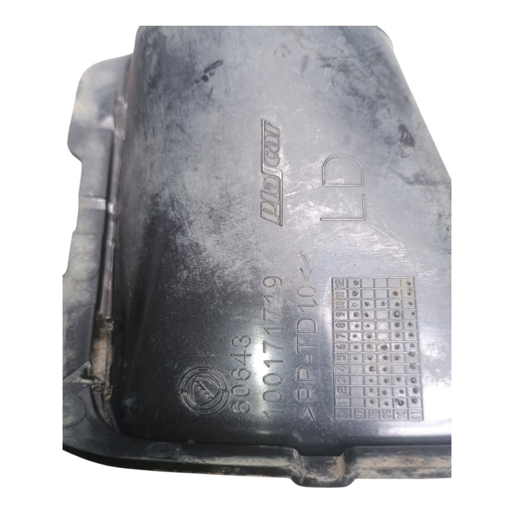Moldura Farol Milha Direito Fiat Punto Attractive 2012 Preto 5