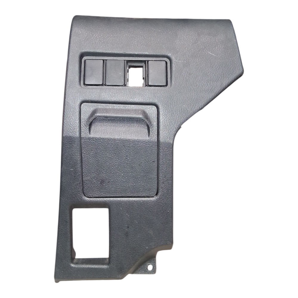 Moldura esquerda porta Objetos painel Yaris 2021 554800D100 1