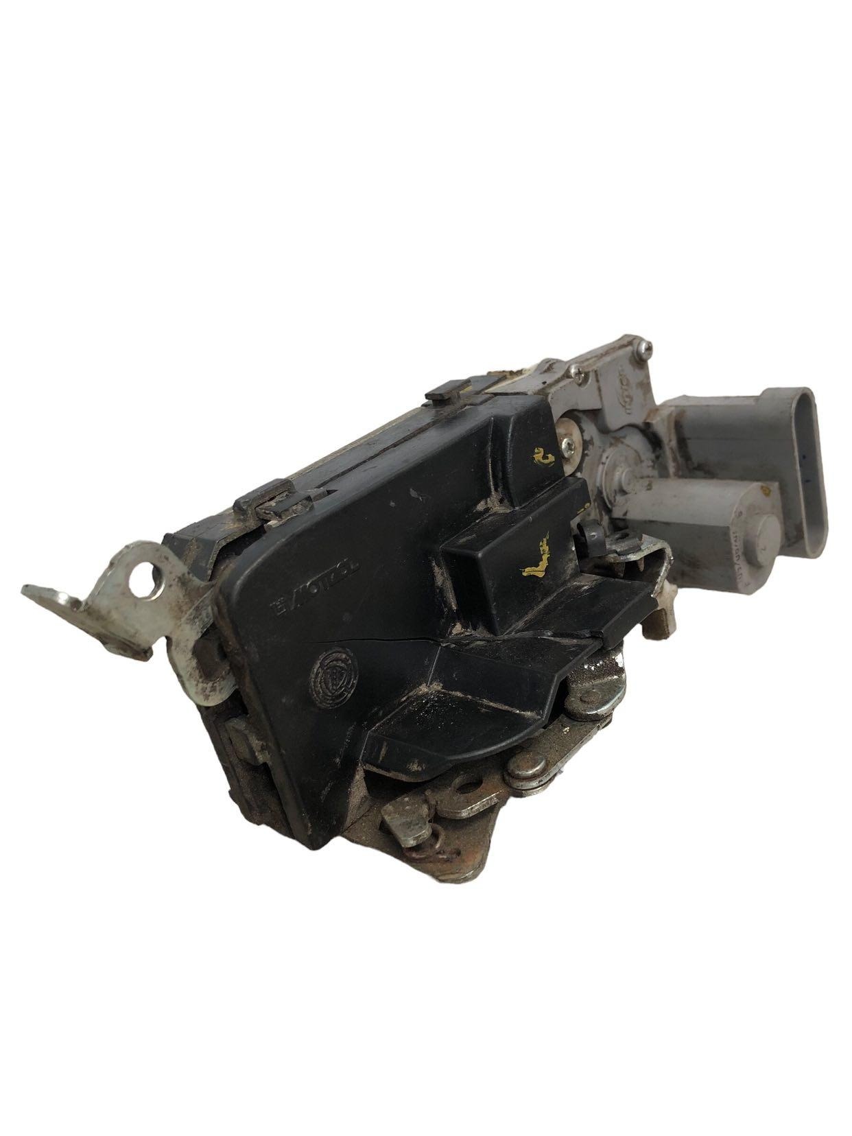 Fechadura Traseira Esquerda Fiat Siena Fire 2008 Com Detalhe 3