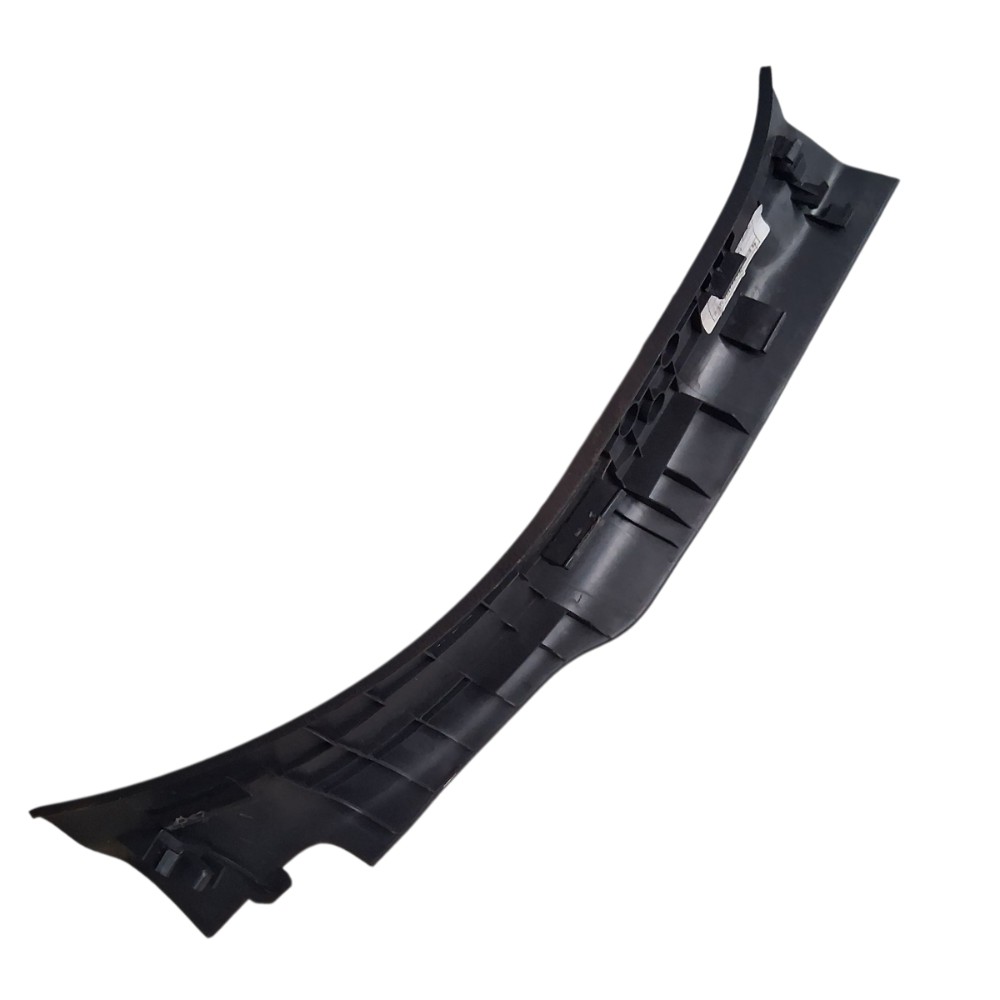 Soleira Traseira Direita Kicks 2018 769e85ra0a Preto Preto 4