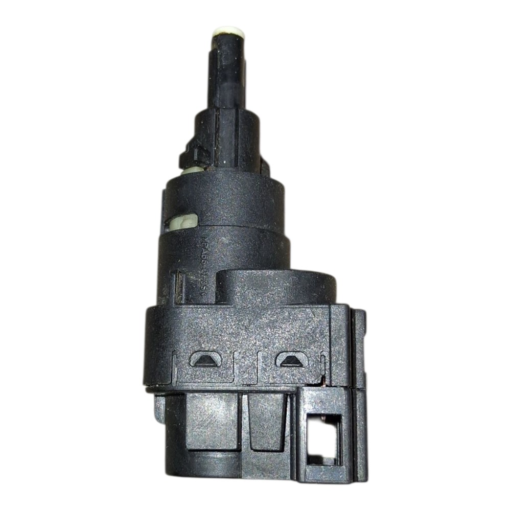 Interruptor Sensor Luz Freio Vw Voyage 1.6 2010 6q0945511 4