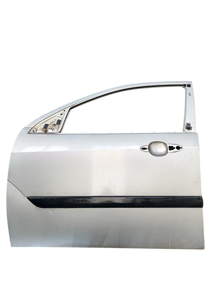 Porta dianteira esquerda Ford Focus 2001 3