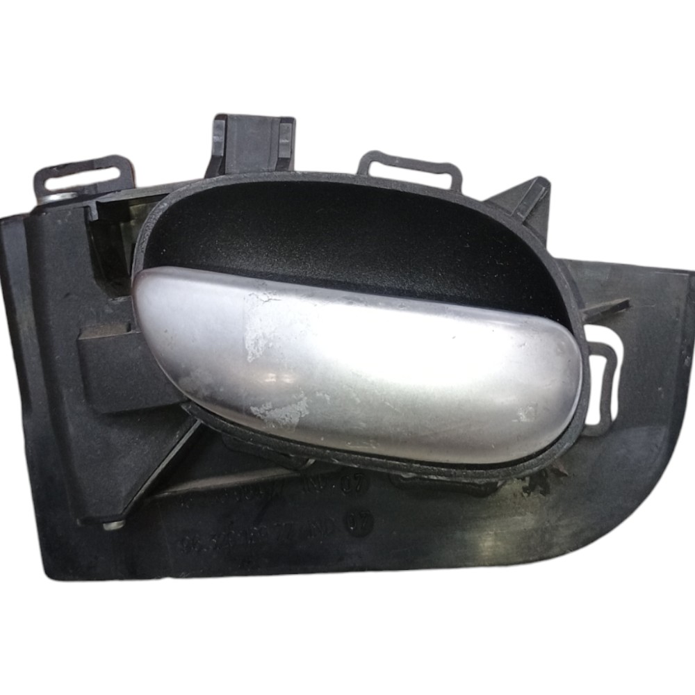 Maçaneta Interna Porta Traseira Esquerda Peugeot 207 2010 Prata 1