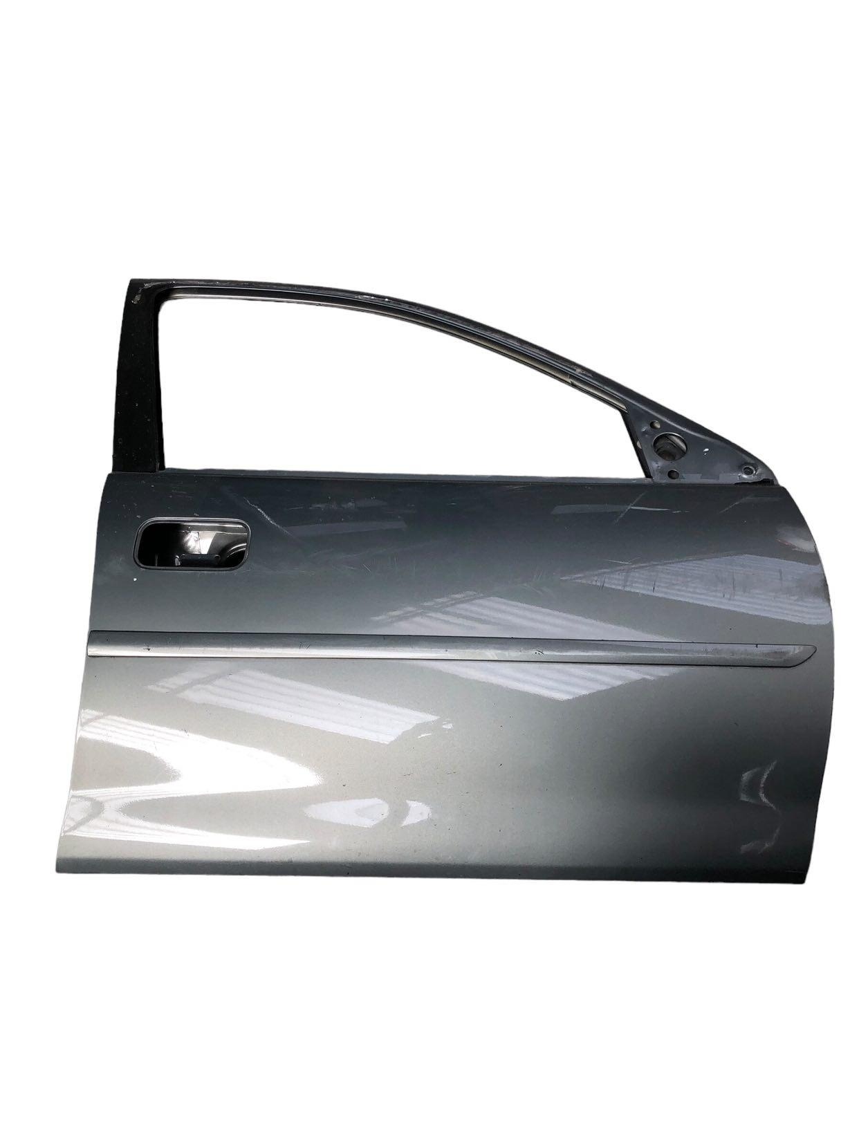 Porta Dianteira Direita Gm Classic 2010 Dianteira Direito A1 1