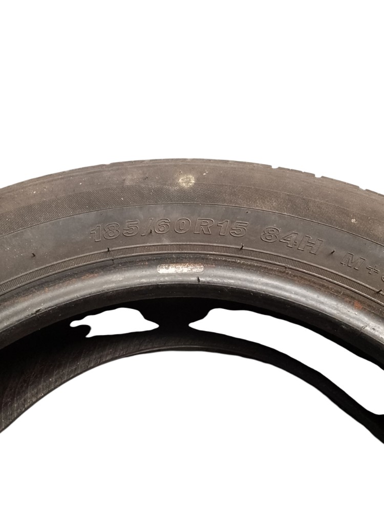 Pneu 185/60r15 2