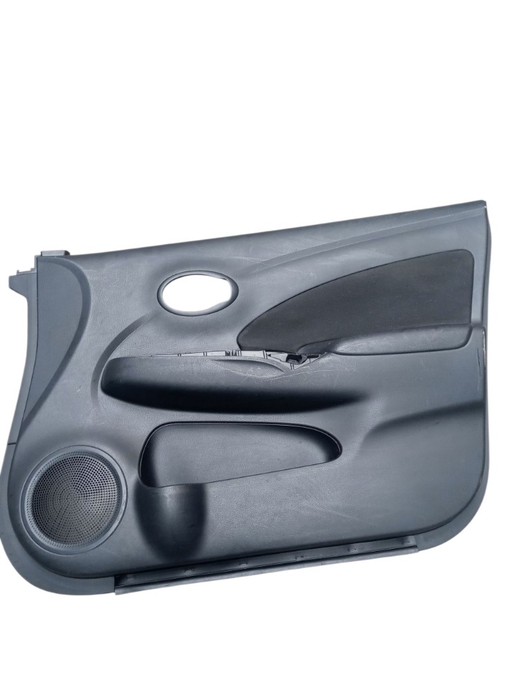 Forro Porta Dianteiro Direito Nissan Versa 2019