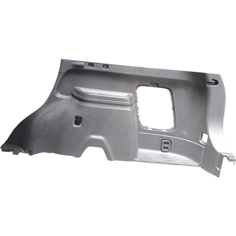 Acabamento Lateral Dir Porta Malas Mitsubishi Outlander 2015 1